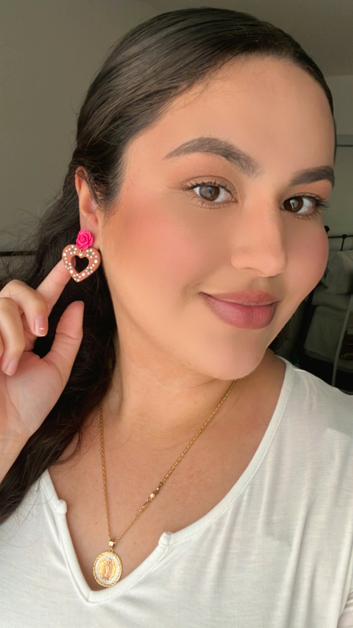 Olla De Barro Hollow Heart Earrings