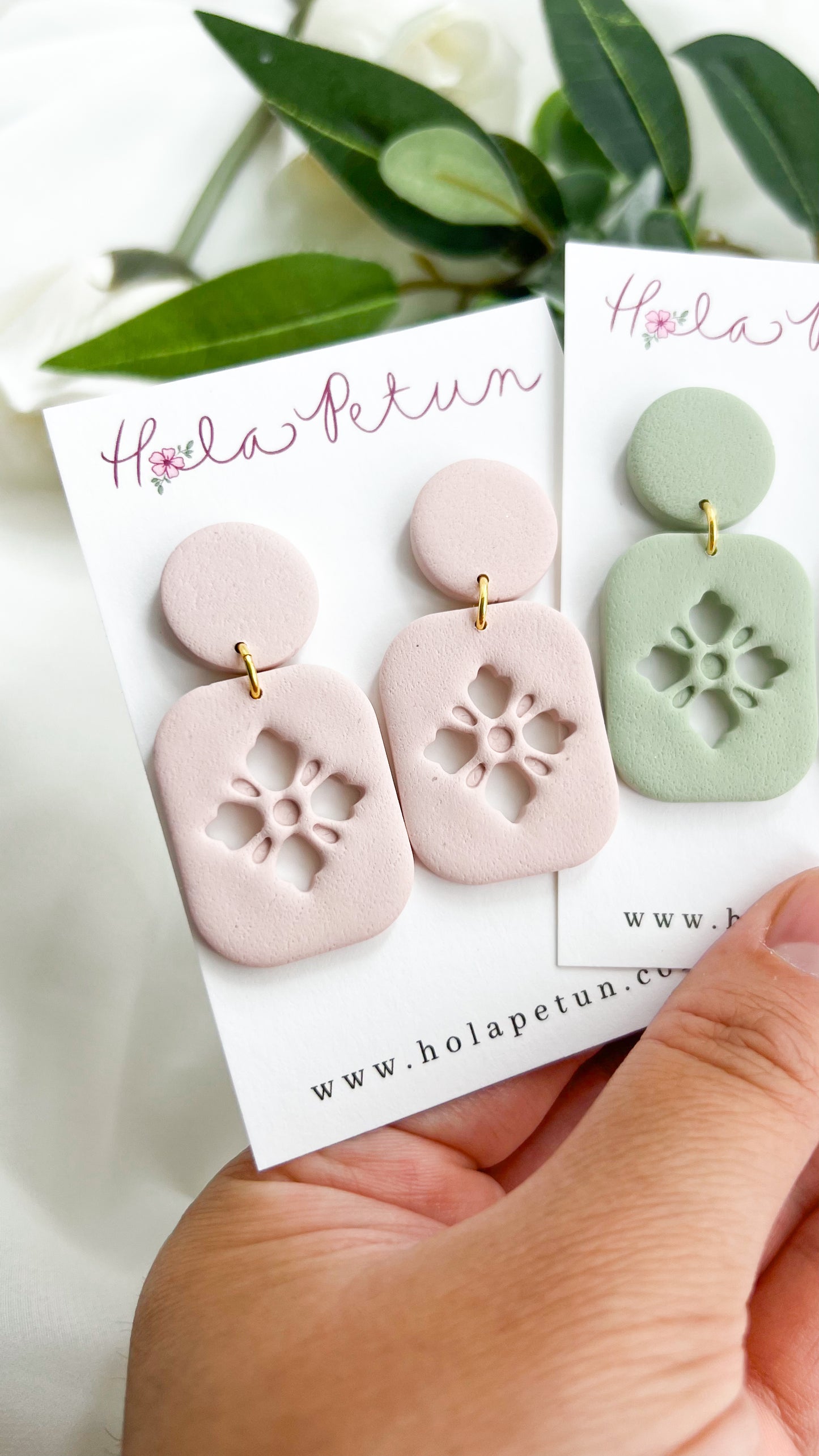 Flower Cutout Earrings