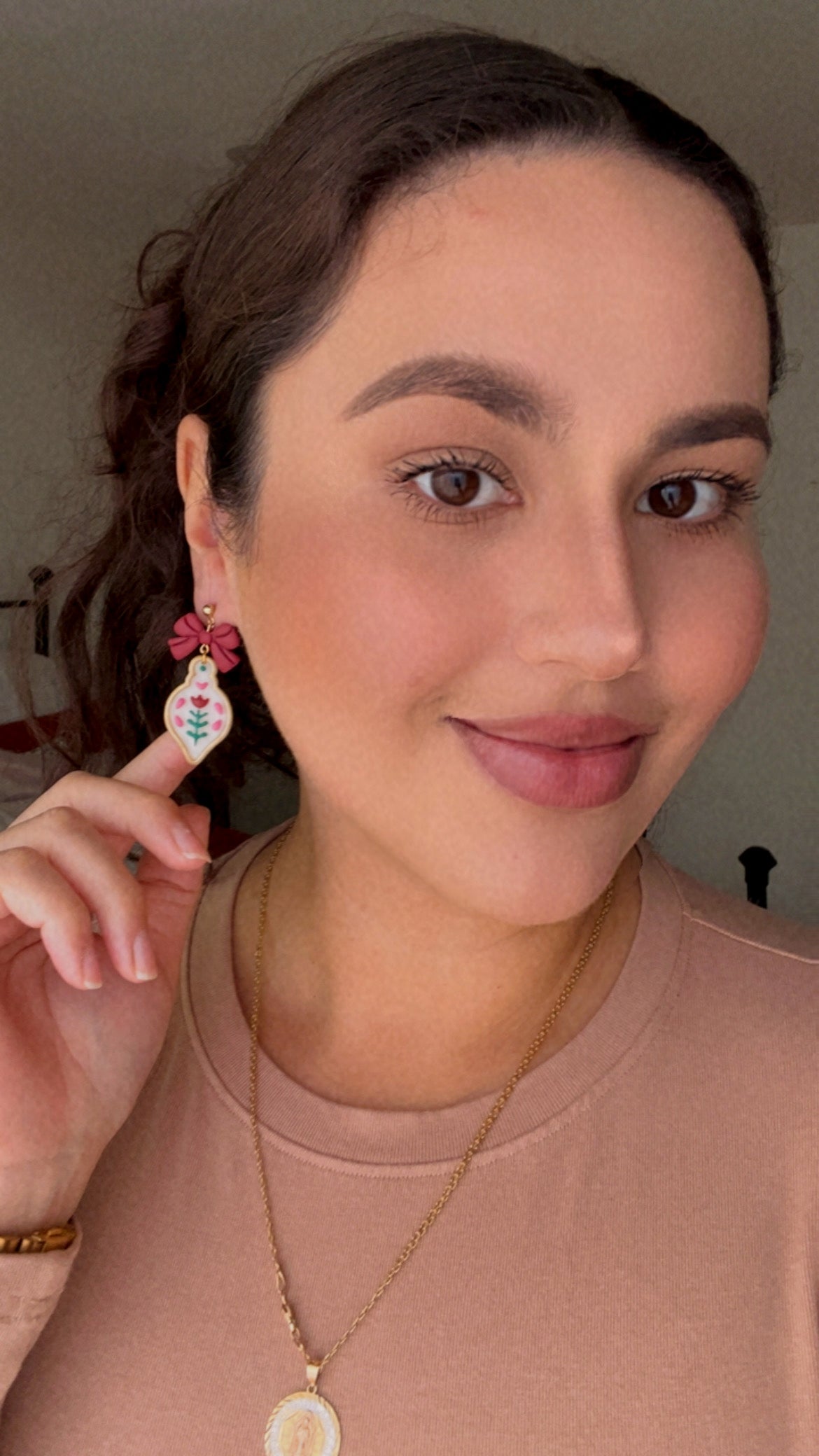 Folk Bow Ornament Earrings