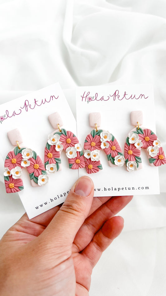 Pink Daisy Flower Arches
