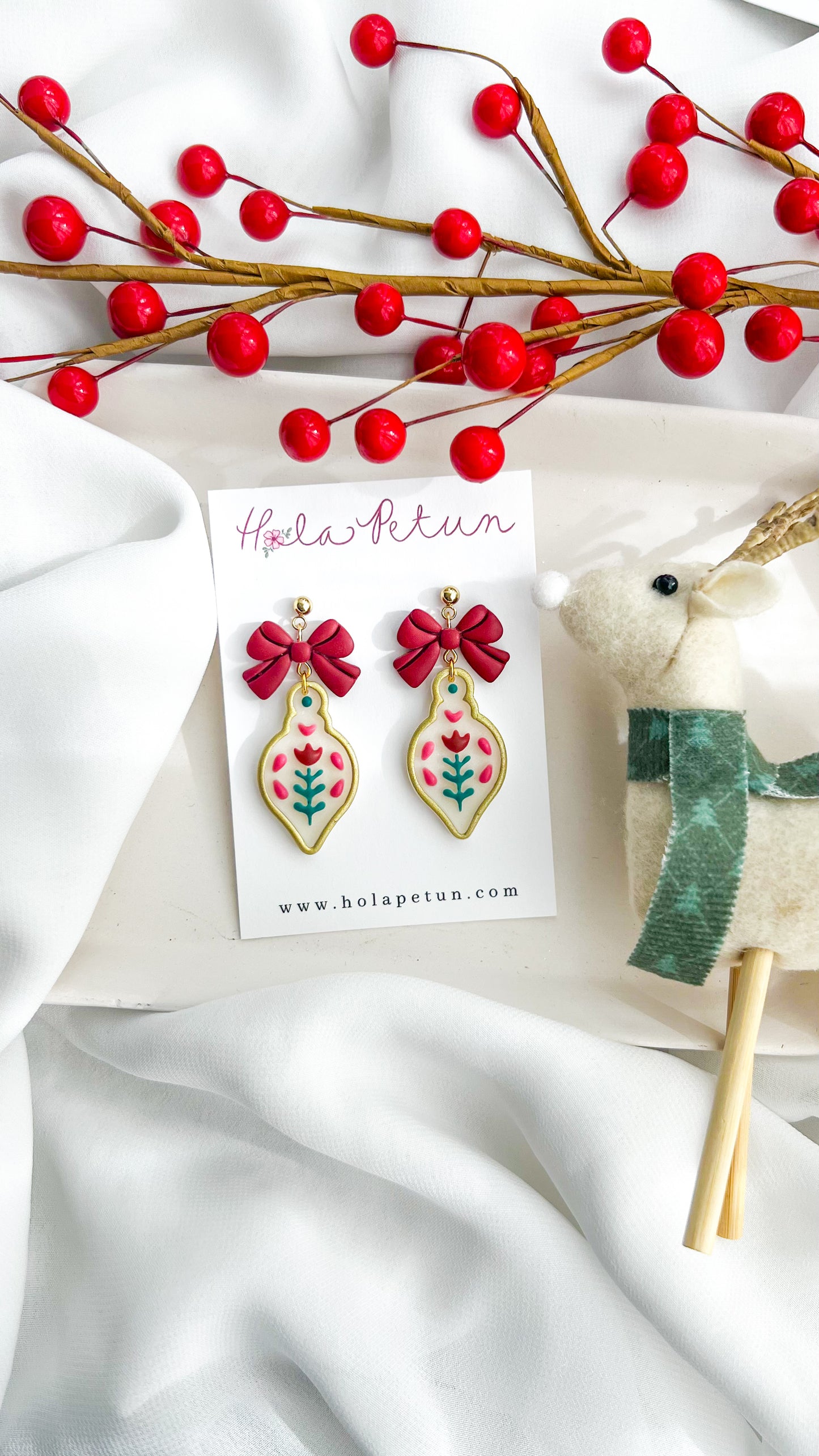 Folk Bow Ornament Earrings