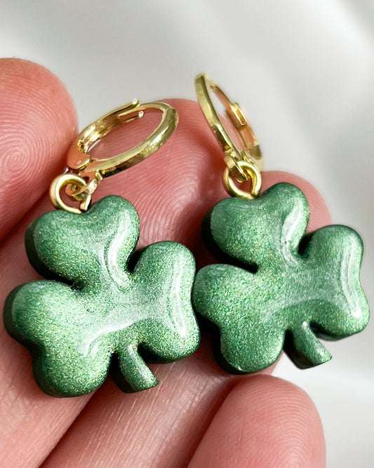 Shimmer Shamrock Huggies